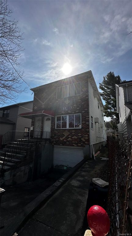 19128 114th Drive 1, Saint Albans, NY 11412