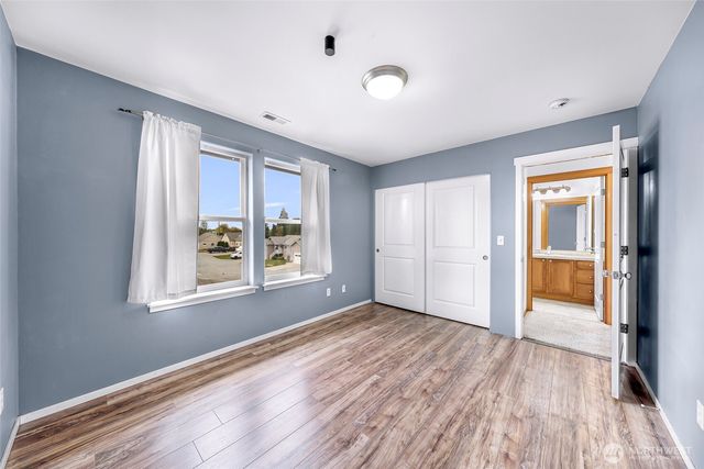 1033 Aspen Lane, Burlington, WA 98233