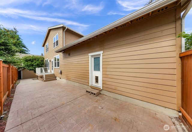 1033 Aspen Lane, Burlington, WA 98233