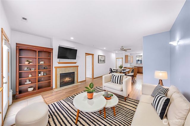 1033 Aspen Lane, Burlington, WA 98233