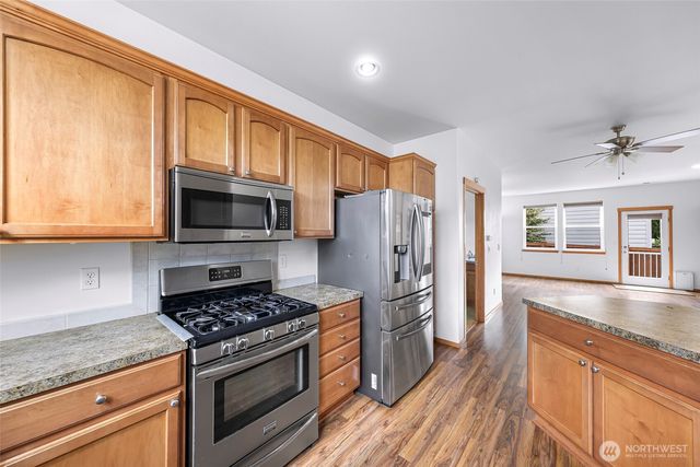 1033 Aspen Lane, Burlington, WA 98233