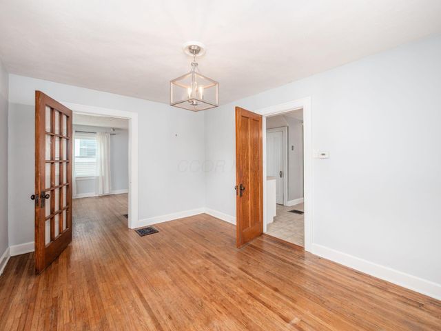 49 S Westmoor Avenue, Columbus, OH 43204