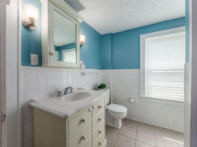 49 S Westmoor Avenue, Columbus, OH 43204