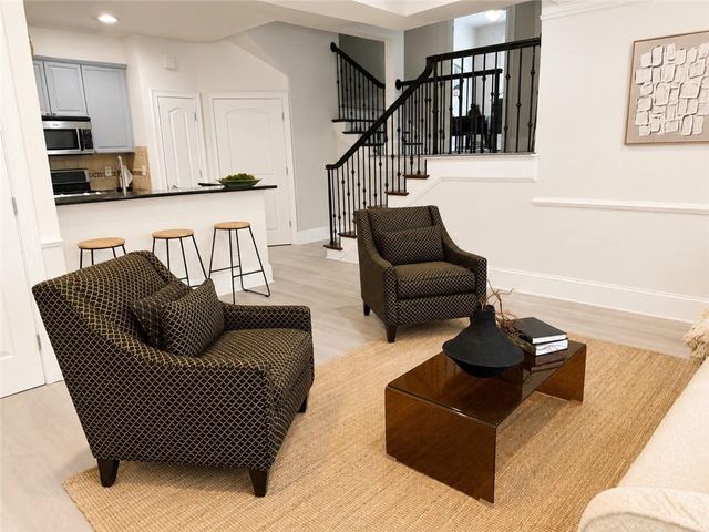 554 Centennial Lane NW, Atlanta, GA 30313