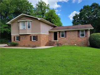 2206 Rhett Court, Lawrenceville, GA 30044