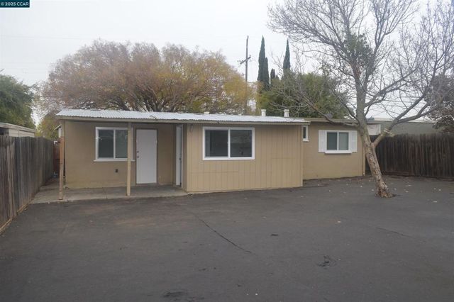 43 Bay Dr, Bay Point, CA 94565