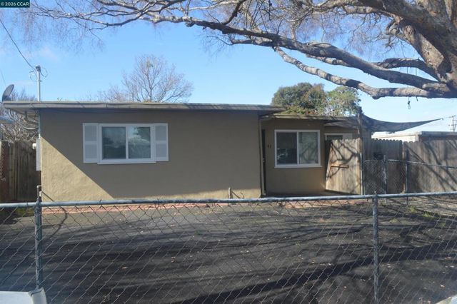 43 Bay Dr, Bay Point, CA 94565