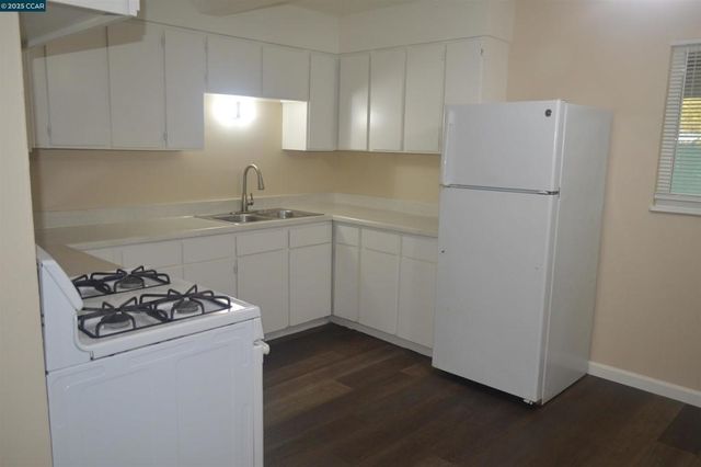 43 Bay Dr, Bay Point, CA 94565