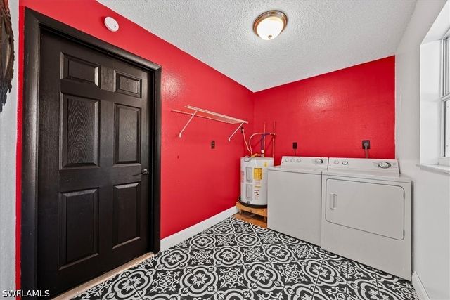 4027 Mindi AVE, Naples, FL 34112