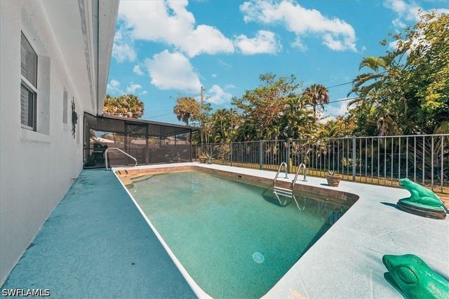 4027 Mindi AVE, Naples, FL 34112