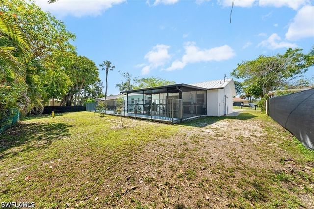 4027 Mindi AVE, Naples, FL 34112