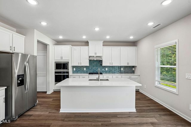 163 N Field Sparrow Way, Clayton, NC 27520