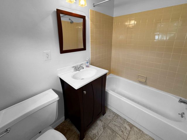 175 GODSPEED CT, Norristown, PA 19401