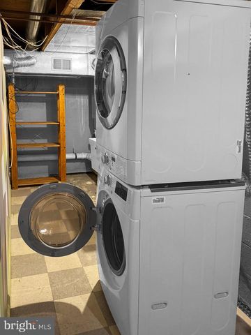 175 GODSPEED CT, Norristown, PA 19401