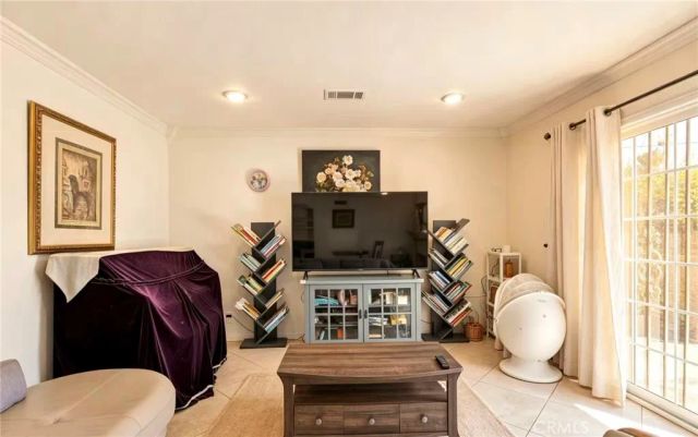 15102 starboard, Garden Grove, CA 92843