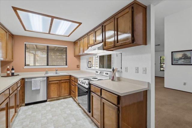 3608 Blackstone Way, Modesto, CA 95356