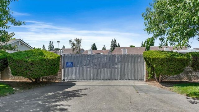 3608 Blackstone Way, Modesto, CA 95356