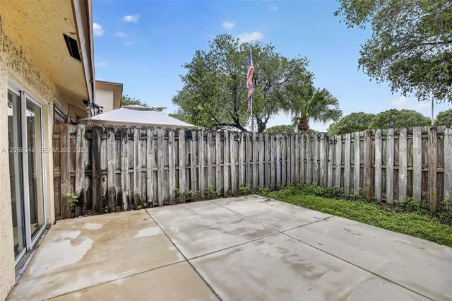 11065 NW 38th Place, Sunrise, FL 33351