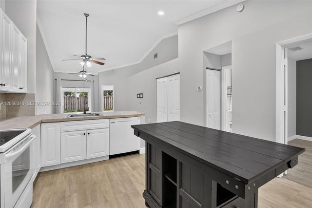 11065 NW 38th Place, Sunrise, FL 33351