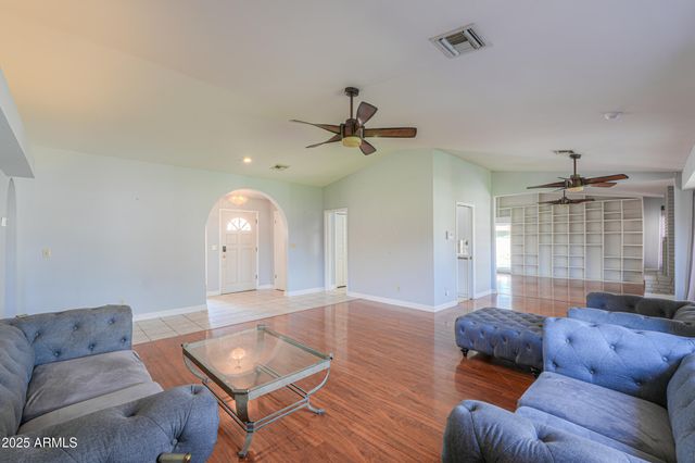 126 E LAUREL Circle, Casa Grande, AZ 85122