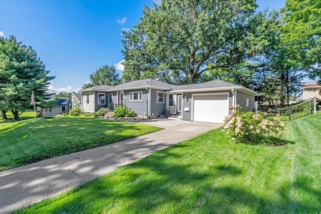 2420 Madison Street, Davenport, IA 52804