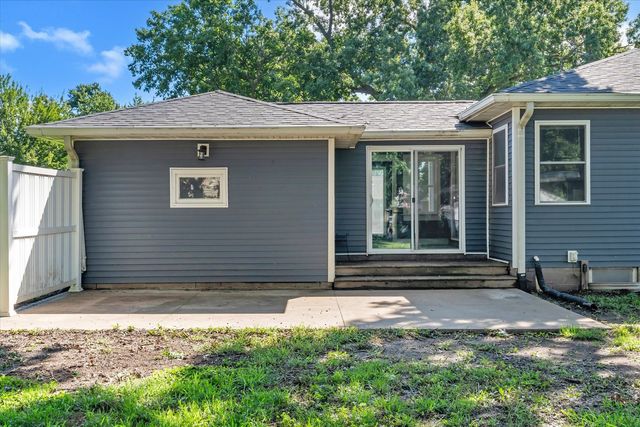 2420 Madison Street, Davenport, IA 52804