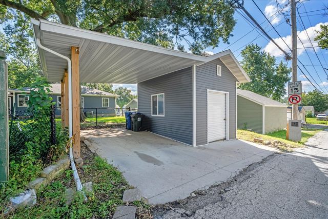 2420 Madison Street, Davenport, IA 52804