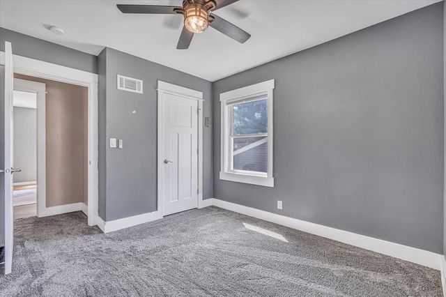 2420 Madison Street, Davenport, IA 52804