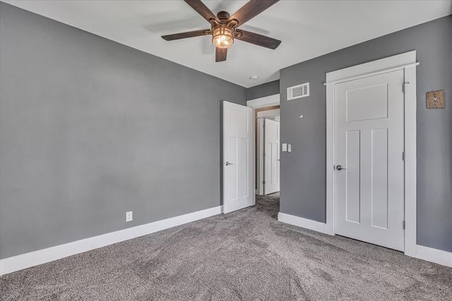 2420 Madison Street, Davenport, IA 52804