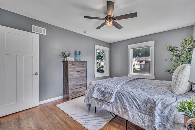 2420 Madison Street, Davenport, IA 52804