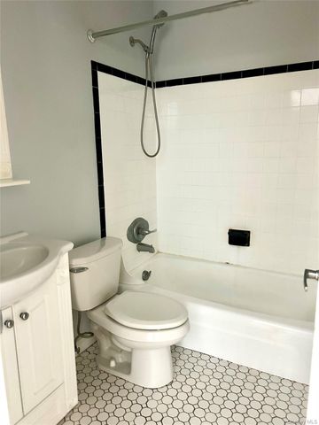 8 Colonial Road 36, Beacon, NY 12508