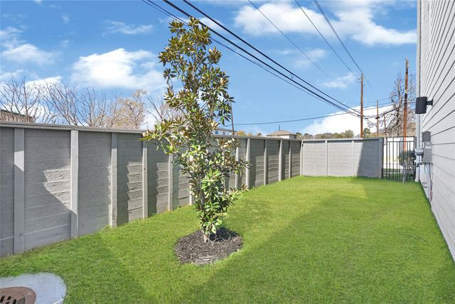 4843 Broom Street, Houston, TX 77091