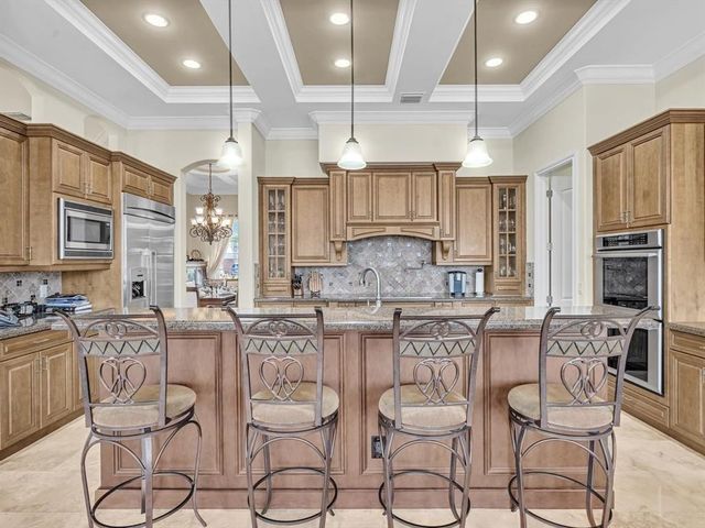 4431 NE 24th Avenue, Lighthouse Point, FL 33064