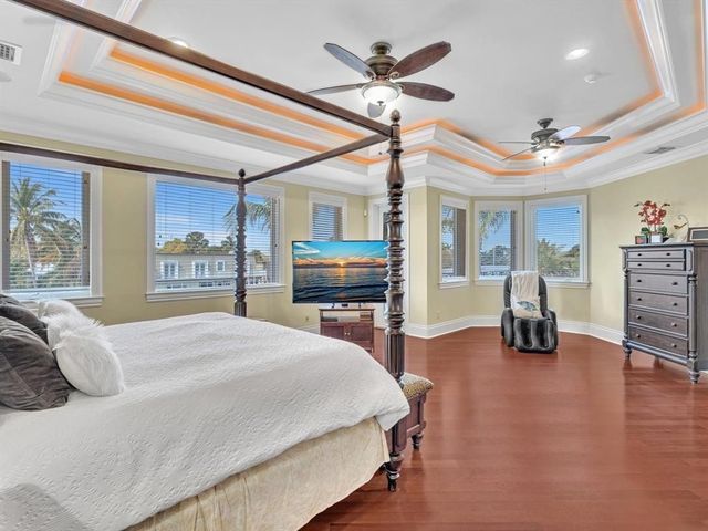 4431 NE 24th Avenue, Lighthouse Point, FL 33064