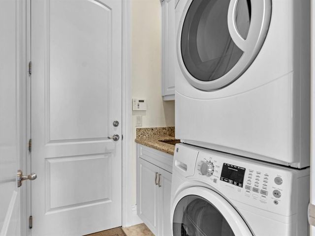 4431 NE 24th Avenue, Lighthouse Point, FL 33064