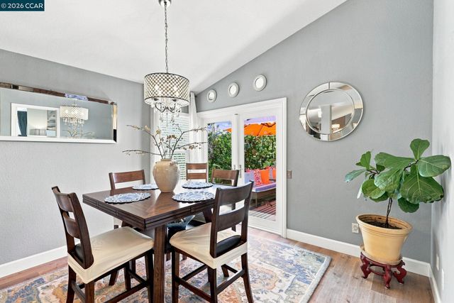 25 Sparrow Hawk Ct., Oakley, CA 94561