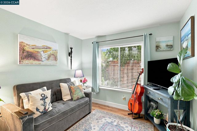 25 Sparrow Hawk Ct., Oakley, CA 94561