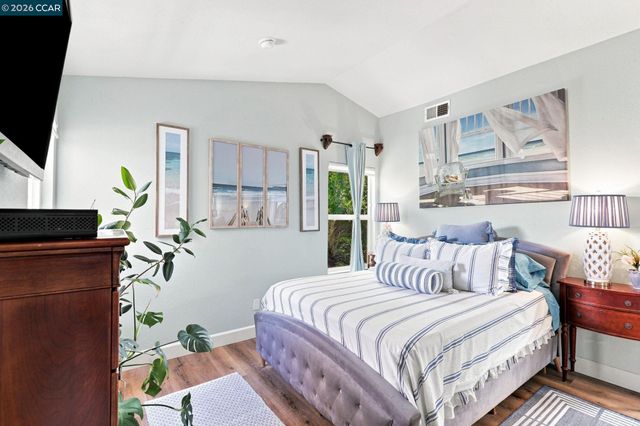 25 Sparrow Hawk Ct., Oakley, CA 94561