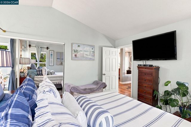 25 Sparrow Hawk Ct., Oakley, CA 94561