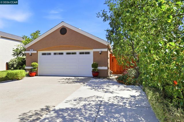25 Sparrow Hawk Ct., Oakley, CA 94561