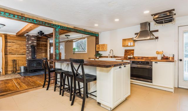 1685 Dover Road, Epsom, NH 03234