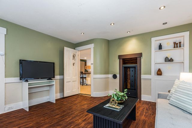 1685 Dover Road, Epsom, NH 03234