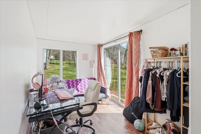 235 Ann Roy Drive, Grants Pass, OR 97527