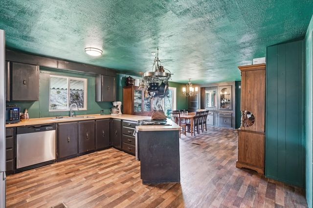 235 Ann Roy Drive, Grants Pass, OR 97527