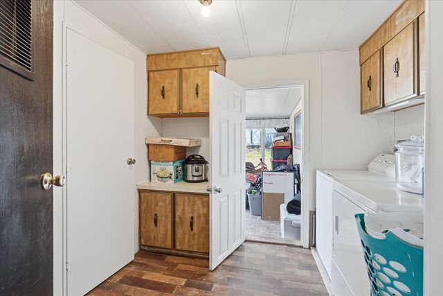 235 Ann Roy Drive, Grants Pass, OR 97527