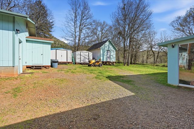 235 Ann Roy Drive, Grants Pass, OR 97527