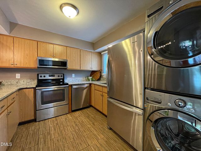 7040 Longstreet Drive B, Raleigh, NC 27615