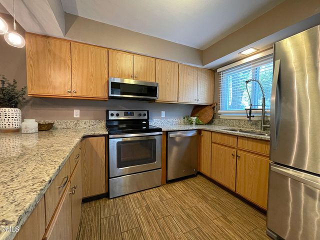 7040 Longstreet Drive B, Raleigh, NC 27615