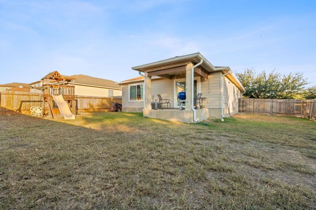 5628 SE Sunday Silence DR, Del Valle, TX 78617