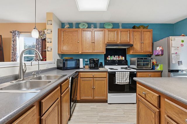 5628 SE Sunday Silence DR, Del Valle, TX 78617